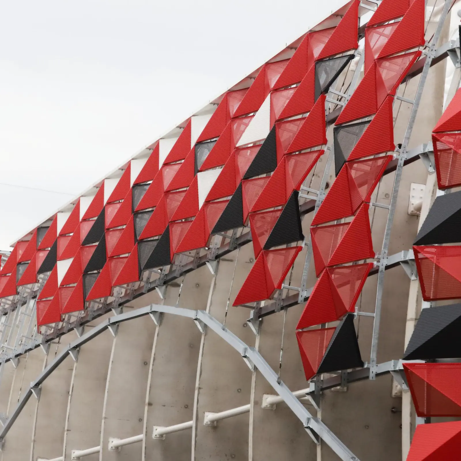 A Bozsik Stadion alumínium homlokzati elemei